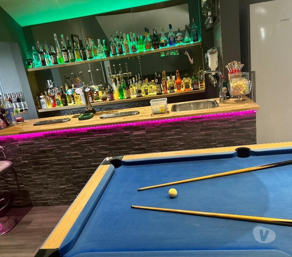 Male to male massage Maisemore GL2 massage