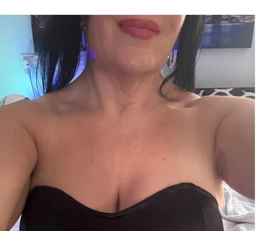 Escorts Derbyshire Derby - Photos for Miss Brooke BURTON road near derby city centre DE22