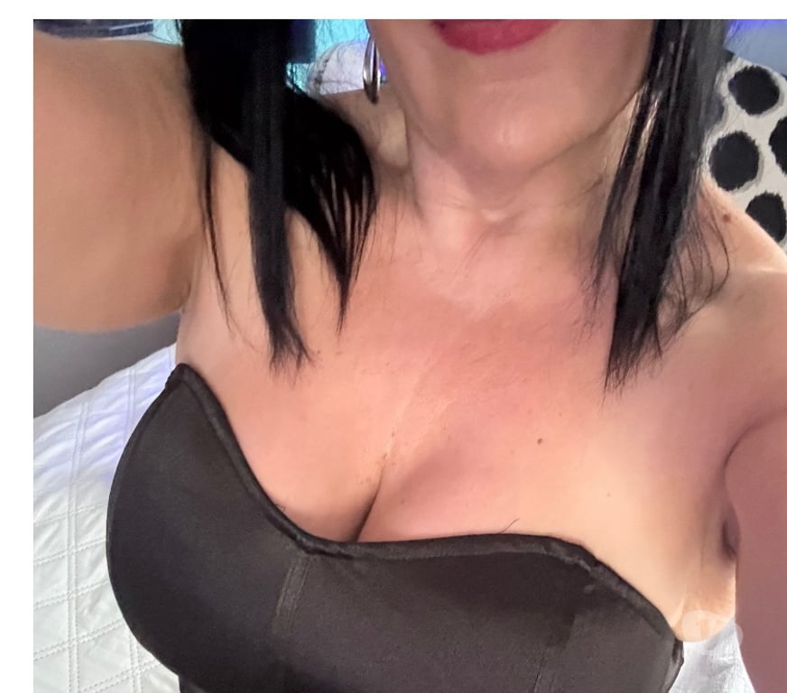 Escorts Derbyshire Derby - Photos for Miss Brooke BURTON road near derby city centre DE22