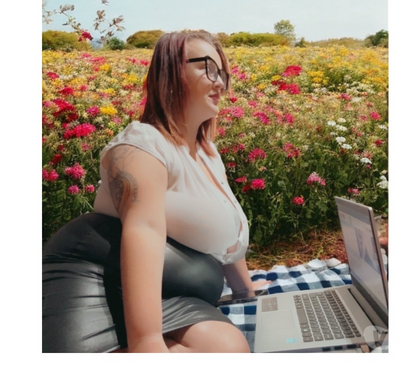 Photos for 💋 busty Bella 💋5 mins £10🍒