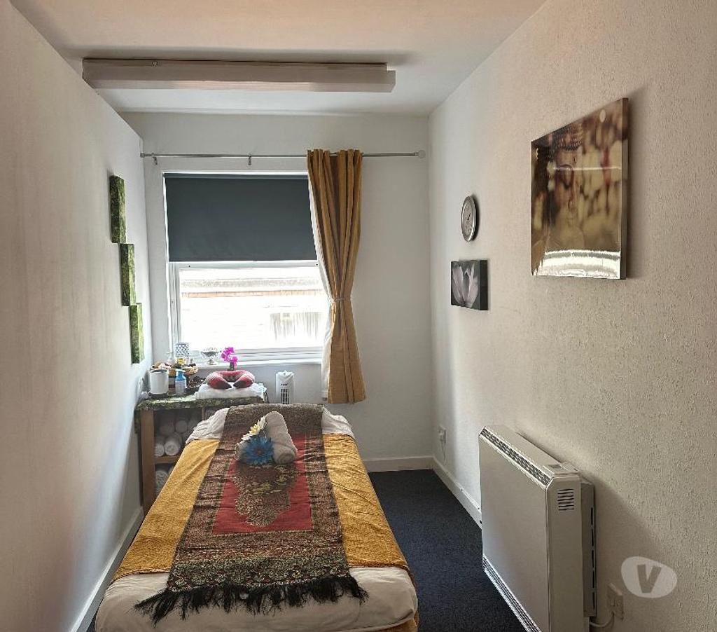 Thai massage relaxing Royal Leamington Spa CV32 massage