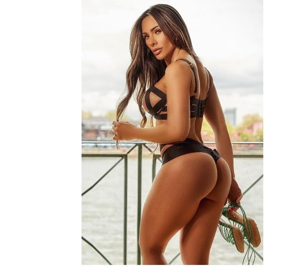 Escorts West Midlands Birmingham - Photos for LUÍZA returned VIP CURVY 🥂 SEXY 🍾 PARTY 🥳