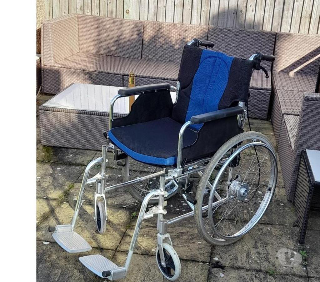 Folding extra wide wheelchair Stanwell TW19 325691268 Vivastreet