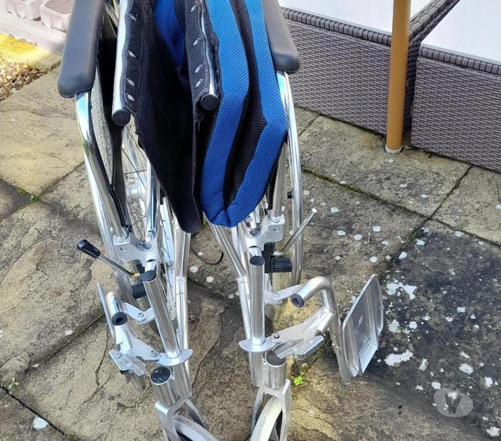 Folding extra wide wheelchair Stanwell TW19 325691268 Vivastreet