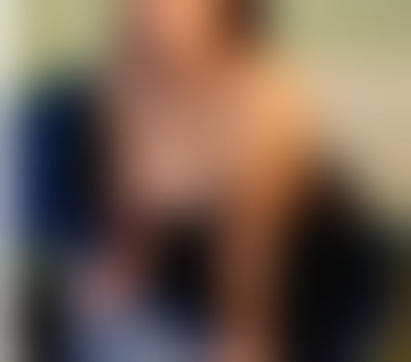 Escorts Derbyshire Derby - Photos for Slim Lady looking to meet