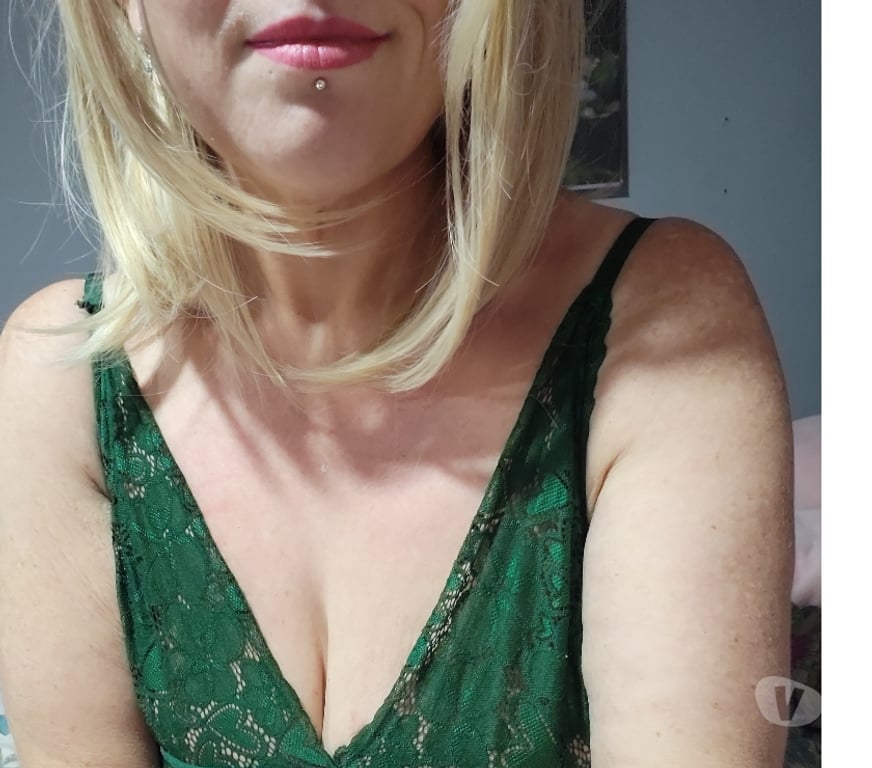 Adult Entertainment Merseyside Saint Helens - Photos for Hairy amateur ENGLISH blonde milf £10 late 30's