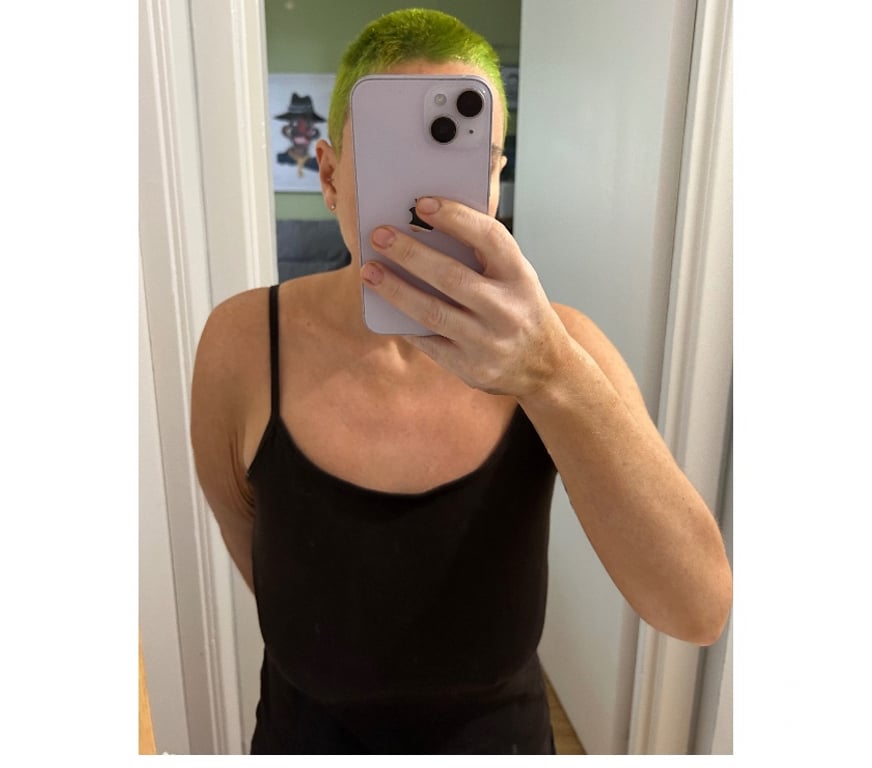 Adult Entertainment Glasgow Glasgow City Centre - Glasgow - Photos for Hairy amateur ENGLISH short hair alt, green hair £10