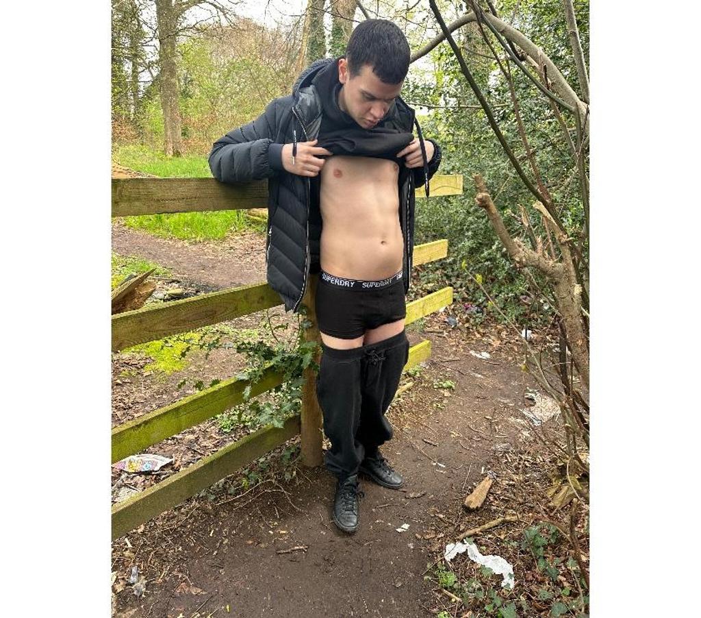 Gay massage South Yorkshire Sheffield - Photos for Horny Boy In Rotherham 🔥🔥🔥