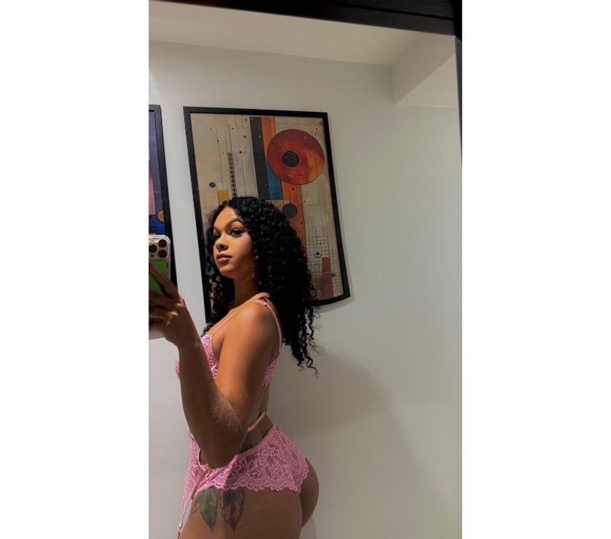 Escorts North West London Colindale - North West London - Photos for ELO😈PARTY GIRL 💥SEXY HOT💦