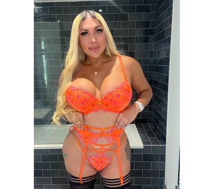 Escort Stratford East London - Photos for TS YENCY YOUR SEXY BLONDE🍑🍆OWO-SADOFUN