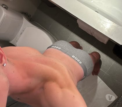 Gay Escorts Sheffield City Centre Sheffield - Photos for Bi English Twink
