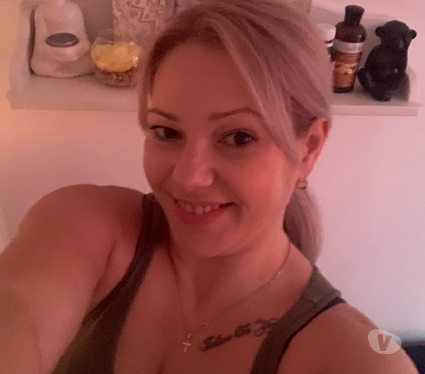 Full body massage Greater Manchester Bolton - Photos for Magic hands oil massage waxing pedicure by Lora