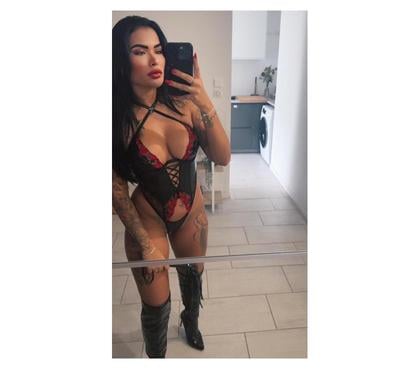 Escort Birmingham City Centre Birmingham - Photos for 🔞HOT AND NAUGHTY BRAZILIAN GIRL🔞OWO INCLUDED 🫦💦