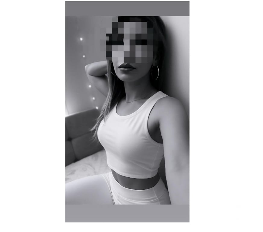 Escorts West London Hillingdon - Photos for Massage body to body
