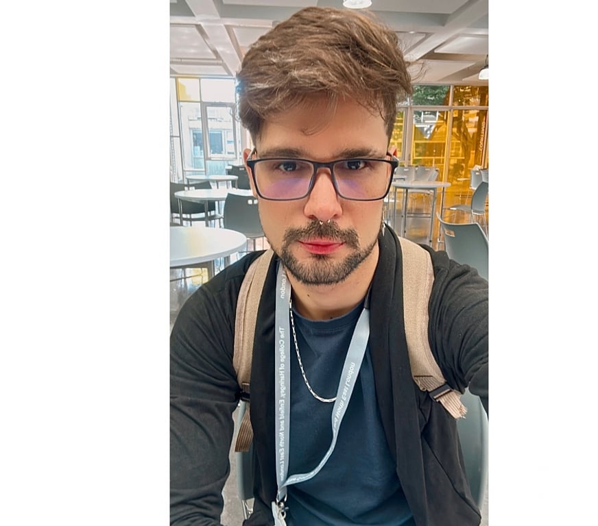 Gay massage North London Enfield - Photos for Cute Brazilian boy