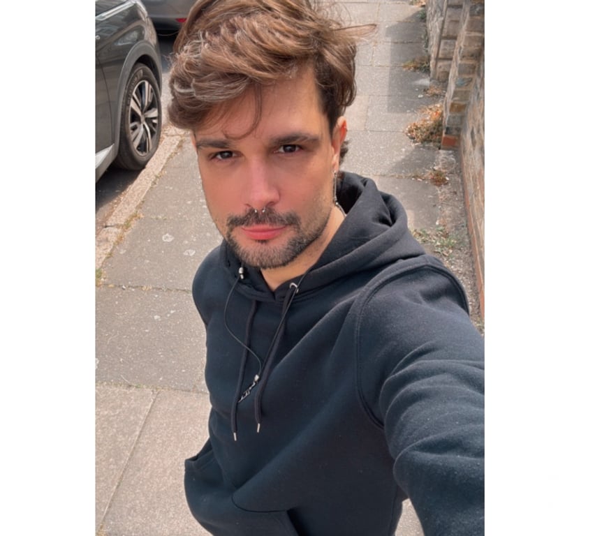 Gay massage North London Enfield - Photos for Cute Brazilian boy