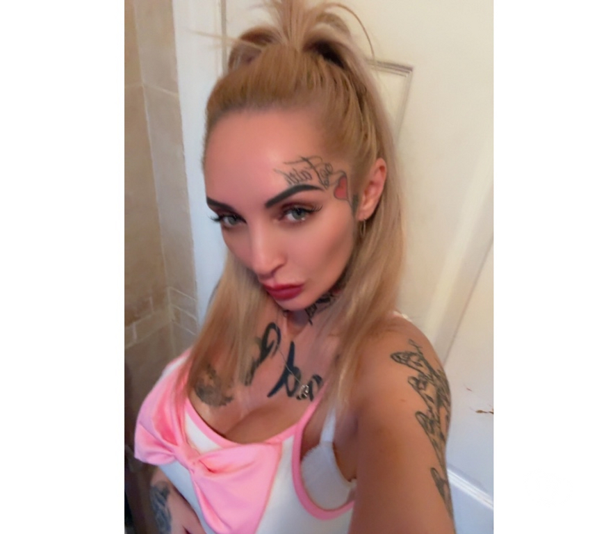 Adult Entertainment Central London London Bridge Station - Central London - Photos for ACTIVE HOT ENGLISH ADULT MODEL!! HUGE OFFERS ON🔥