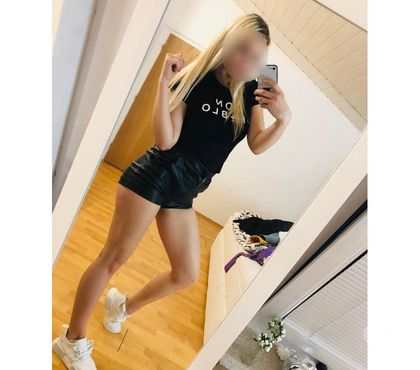 Escort Heathrow Hillingdon - Photos for Sexy Petite Blonde Jenny