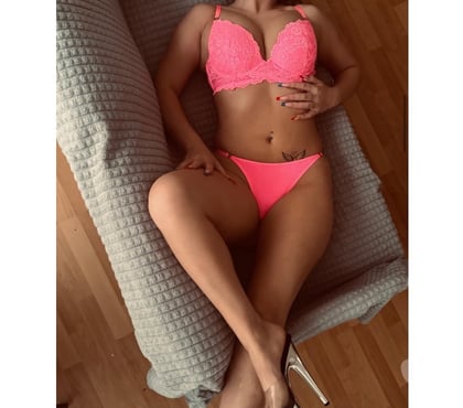 Escorts Milton Keynes City Centre Milton Keynes - Photos for NEW VANESSA❤️ PARTYY GIRL 🥂Best Service❤️