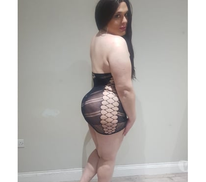 Trans Finsbury Park Station North London - Photos for Transgender Laura BIG NATURAL BUBBLE BUTT SEXY CURVES
