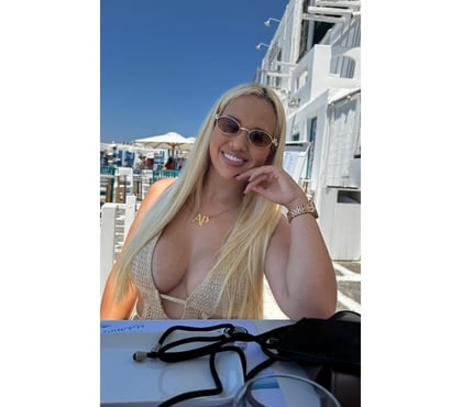 Escorts and Massages Hendon Central Station North West London - Photos for QUEEN ALINE IN HENDON