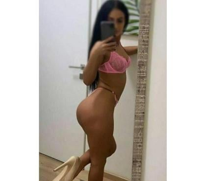 Escort Crewe Cheshire East - Photos for New in your town-Outcall