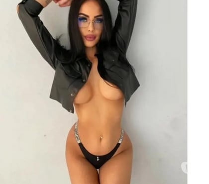 Escorts and Massages Edinburgh Edinburgh - Photos for New New in town 💕 sellena 💕 party girls