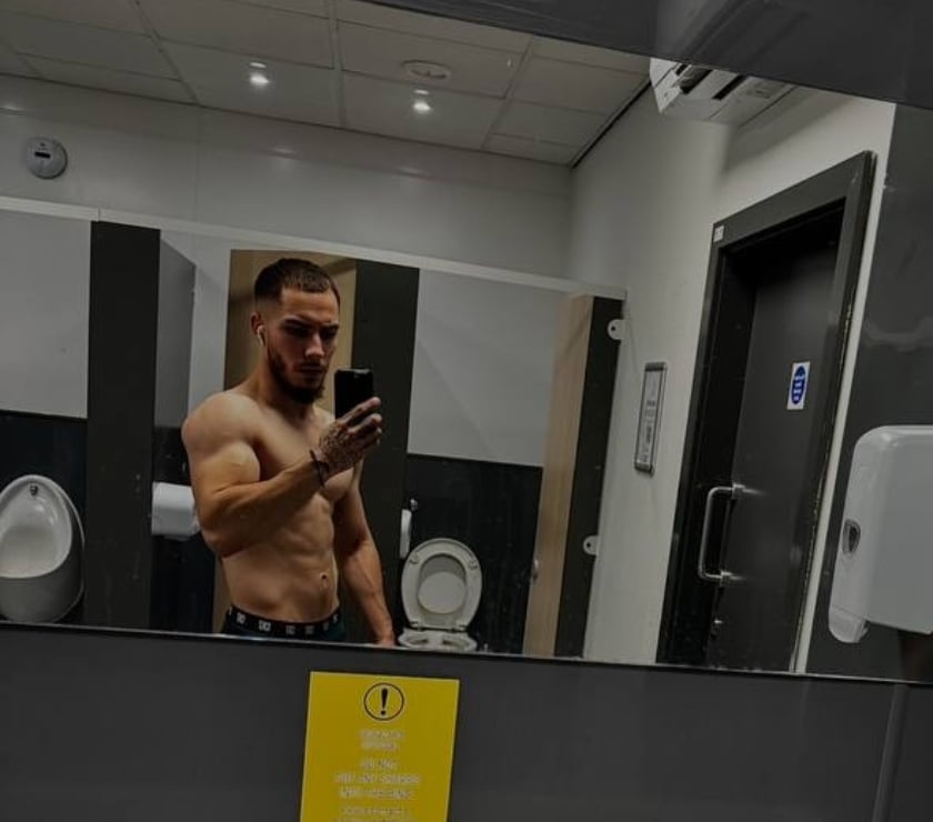 Escorts West Midlands Birmingham - Photos for 8+” male escort for women and couples