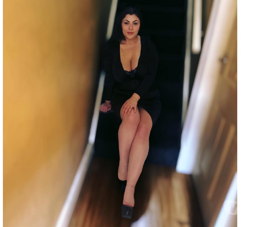 Escorts Leicestershire Leicester - Photos for Alice 💋GFE💋KISS💋DISCRET PLACE 💋CURVY