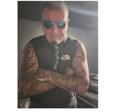naughty dating Gilstead Bradford - Photos for Mature Male 46 seeking open minded females for naughty fun