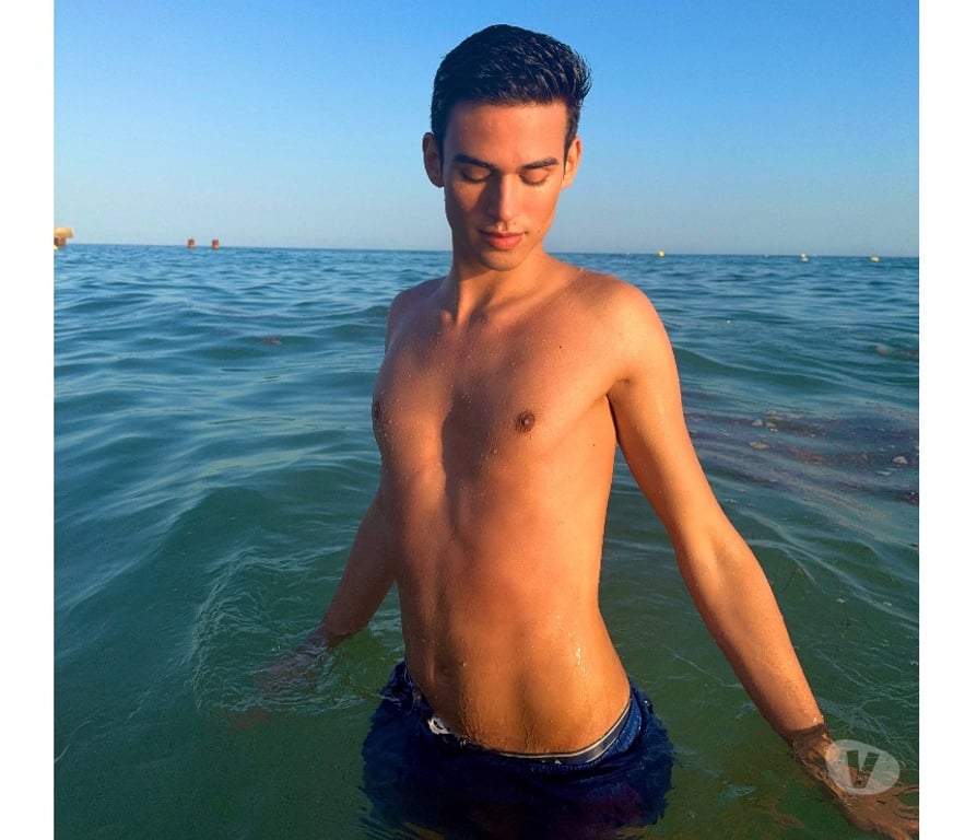 Gay massage West Midlands Birmingham - Photos for Pedro Young hot bottom 🍑🔥