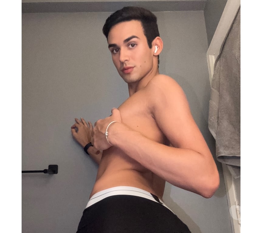Gay massage West Midlands Birmingham - Photos for Pedro Young hot bottom 🍑🔥