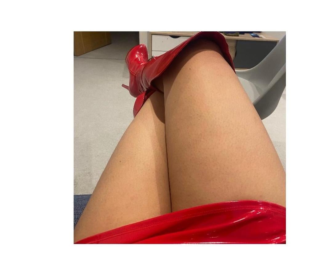 Escorts Hampshire Rushmoor - Photos for Mistress Medusa 4 day in tow