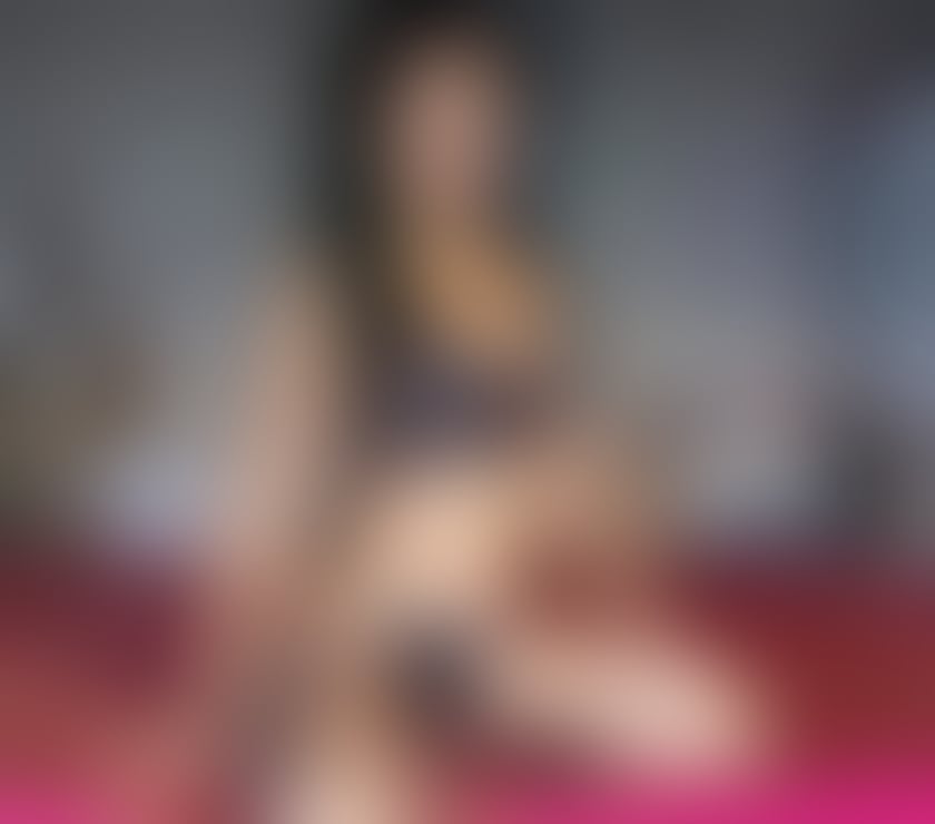 Escorts Westcliff-on-Sea Southend-on-Sea - Photos for 4 hand Thai massage in town for you😍😘❤️