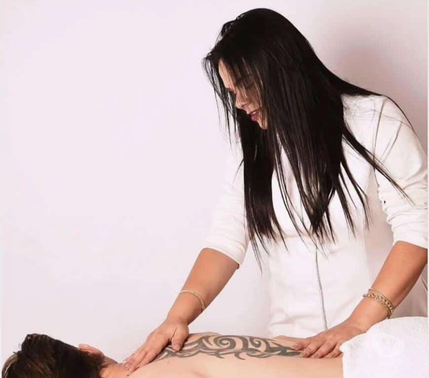 Full body massage North West London Euston Station - North West London - Photos for JESSY – Brazilian massage in Euston