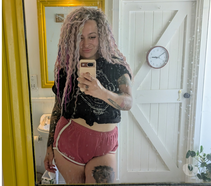 Escorts East Sussex Eastbourne - Photos for Cuuurvy, delicious Angie 😍🦄 Treat yourself ❤️
