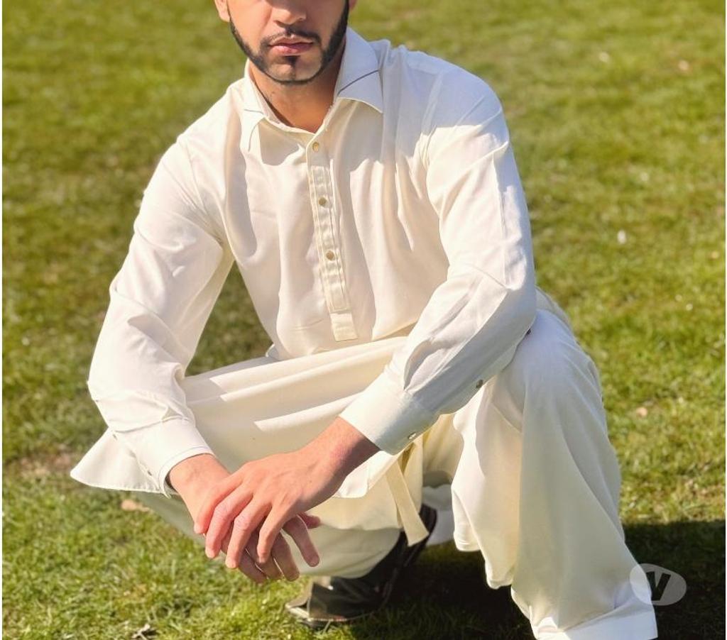  Gay massage West Midlands Birmingham - Photos for PAKI 5”7 TONEDBI ESCORT | TEXT ME NOW