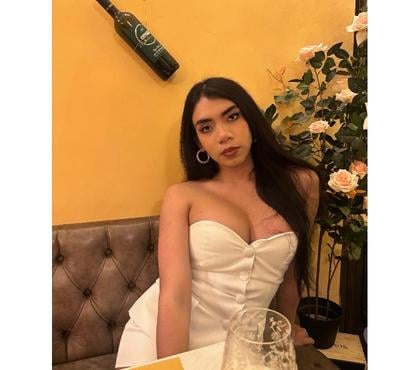 Transsexual Dalston Kingsland Station East London - Photos for AlessiaXlatina_Asia