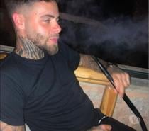 Male looking for new experiences with women couples