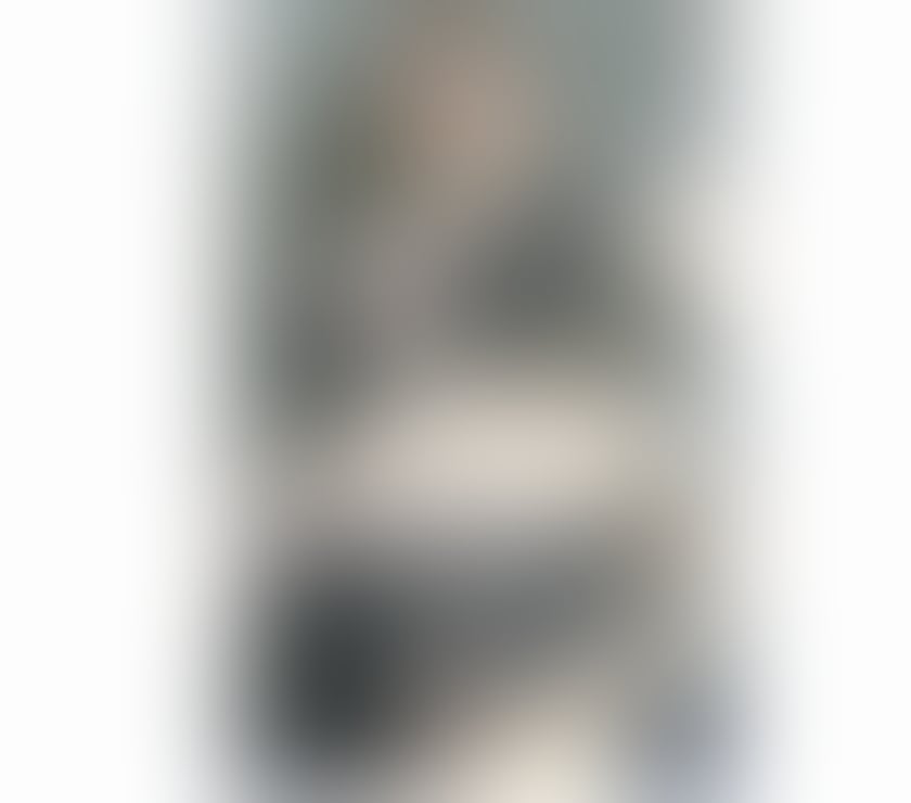Escorts South East London Norwood Junction Station - South East London - Photos for American BBW Busty Bella!