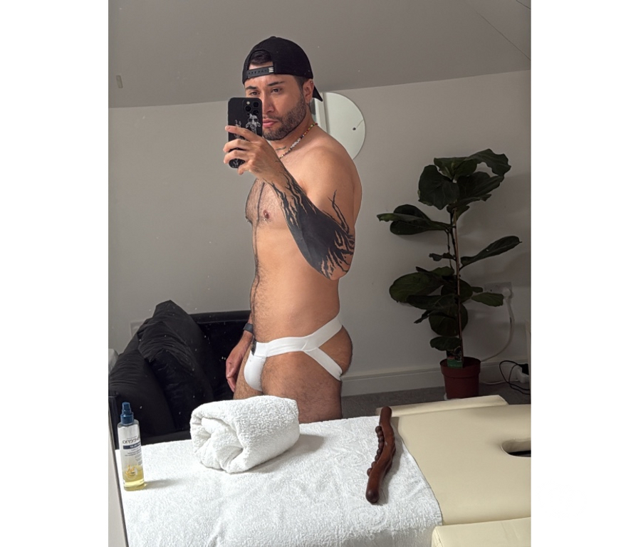  Gay massage Essex Basildon - Photos for Massage and more with Colombian boy 😉🔥💬 07351736785