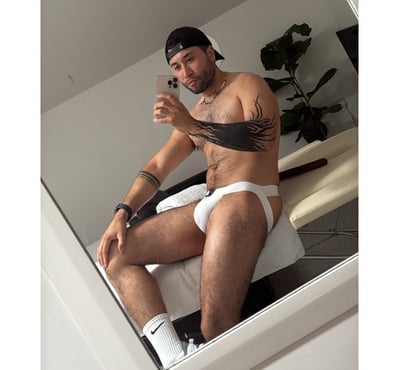 Gay escorts North Benfleet Basildon - Photos for Massage and more with Colombian boy 😉🔥💬 07351736785