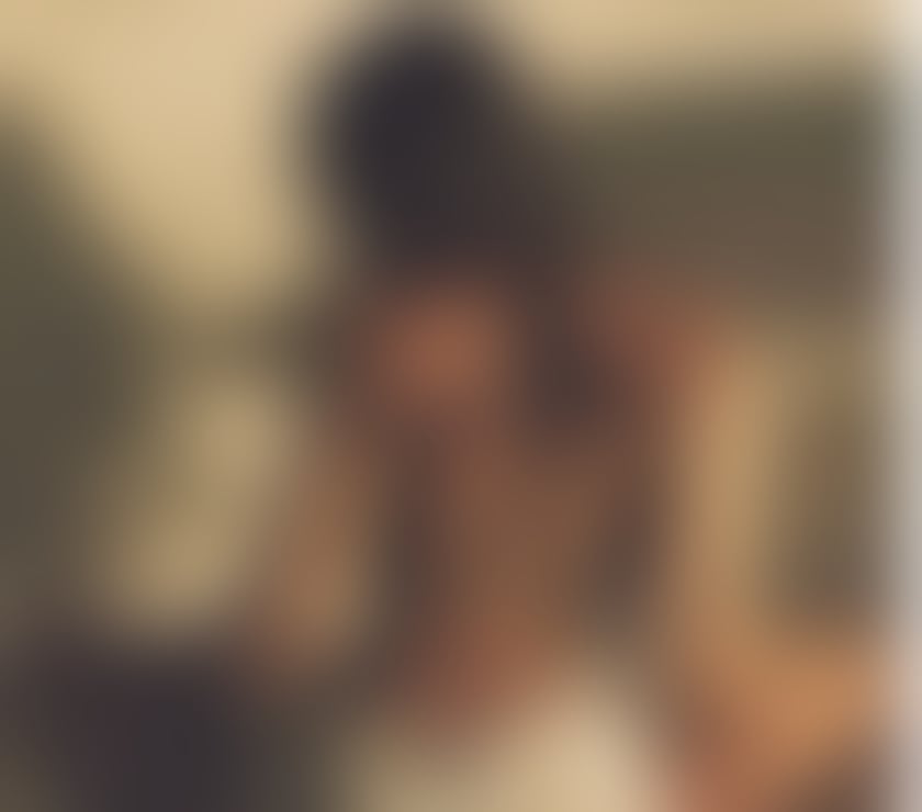 Escorts West London Hillingdon - Photos for Naughty Italian Party student👄❤️💋🇮🇹