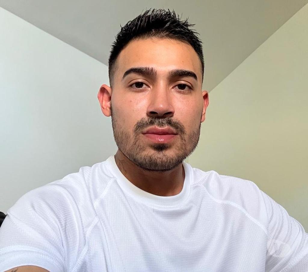 Gay massage Kent Dartford - Photos for Camilo and martin WhatsApp: 07899031585