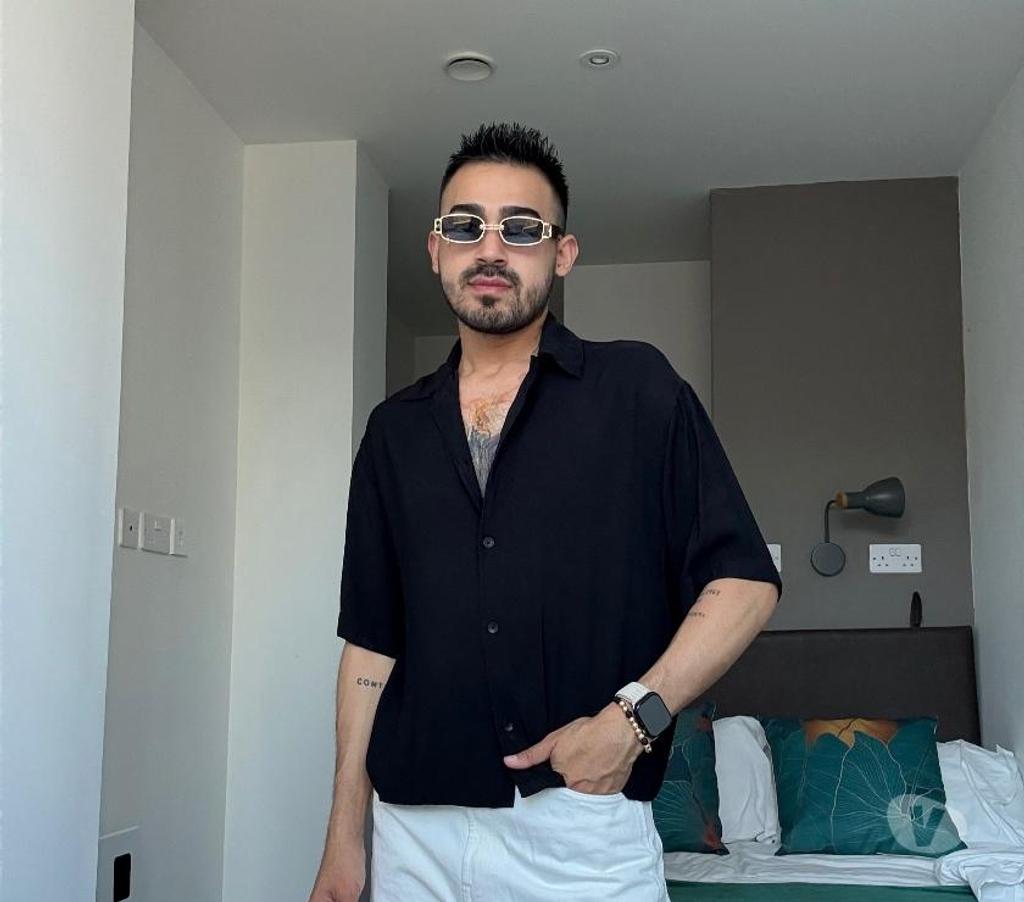 Gay massage Kent Dartford - Photos for Camilo and martin WhatsApp: 07899031585