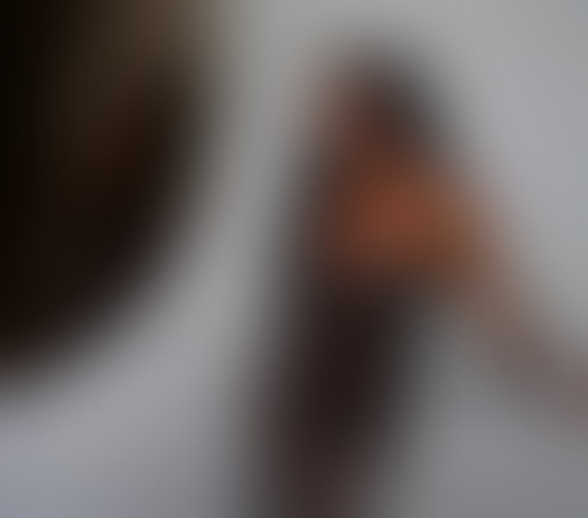 Escorts Essex Basildon - Photos for Massage with Luscious Layla x