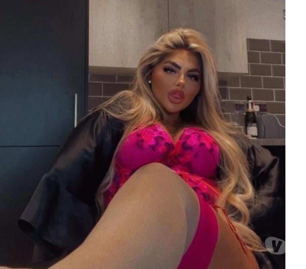 Escorts Greater Manchester Manchester - Photos for Busty curvy Breeze new in town 👀