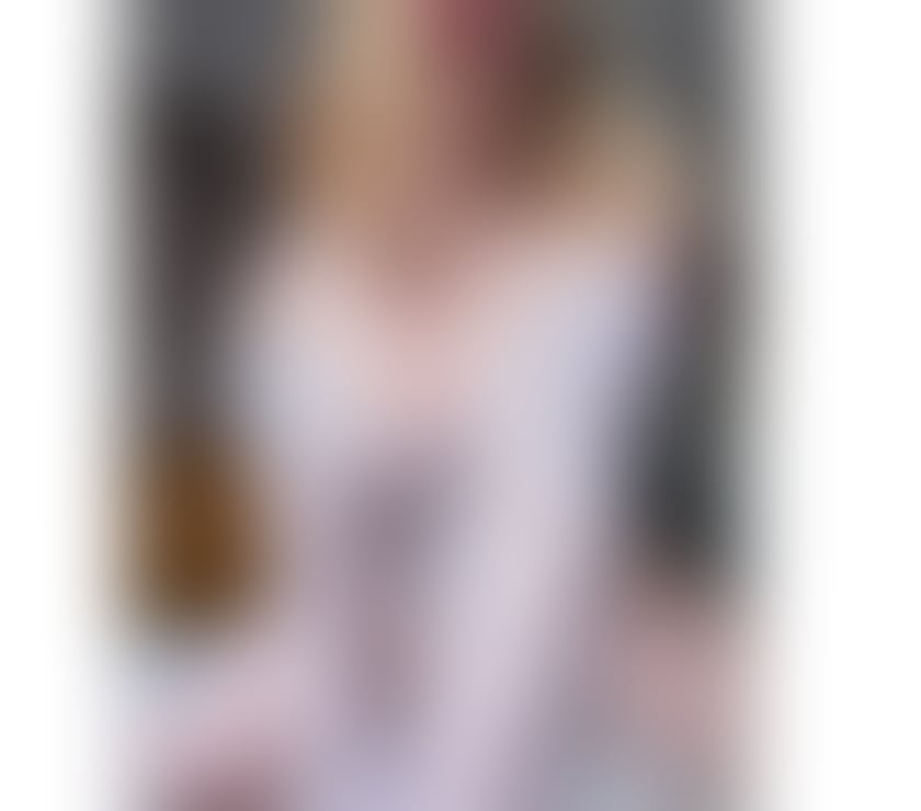Escorts Norfolk Broadland - Photos for Independent, girl-next-door keen to show you a good time!