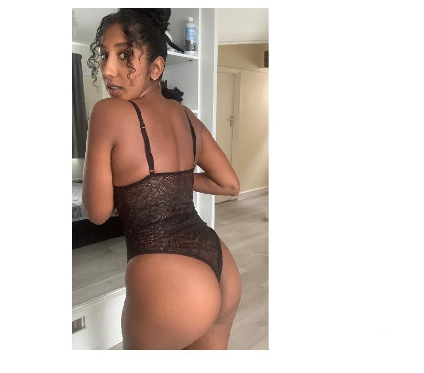 Escorts East London Havering - Photos for Sexy Petite Blasian Slut 😈