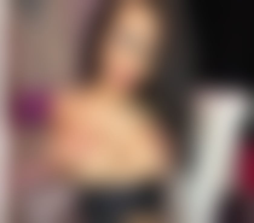 Escorts and Massages Slough Town Centre Slough - Photos for Party Girl in Slough only 5days here best service247